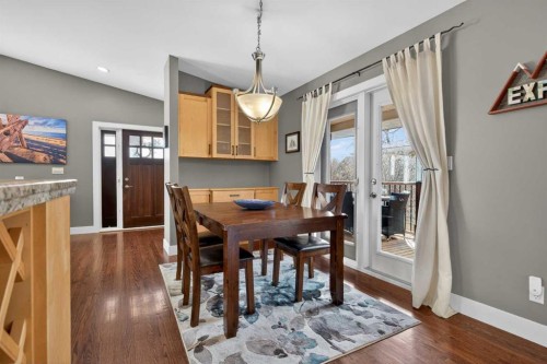 31 Rosetree Road Nw, Calgary, AB - Indoor Photo Showing Dining Room