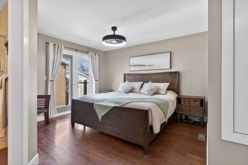 31 Rosetree Road Nw, Calgary, AB - Indoor Photo Showing Bedroom