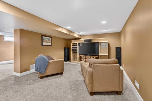31 Rosetree Road Nw, Calgary, AB - Indoor Photo Showing Basement