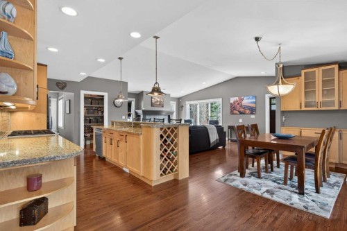 31 Rosetree Road Nw, Calgary, AB - Indoor