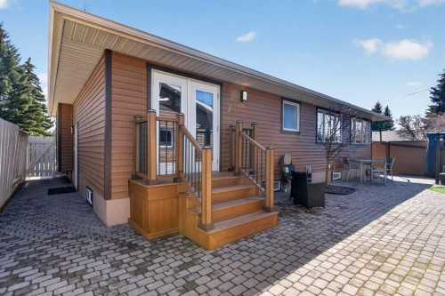 31 Rosetree Road Nw, Calgary, AB - Outdoor With Exterior