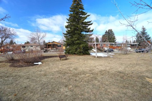 31 Rosetree Road Nw, Calgary, AB - Outdoor