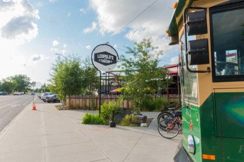 8112 Bowness Road Nw, Calgary, AB - Outdoor