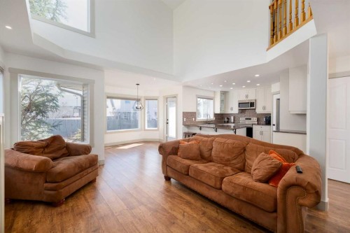 203 Cambridge Bay, Strathmore, AB - Indoor Photo Showing Living Room