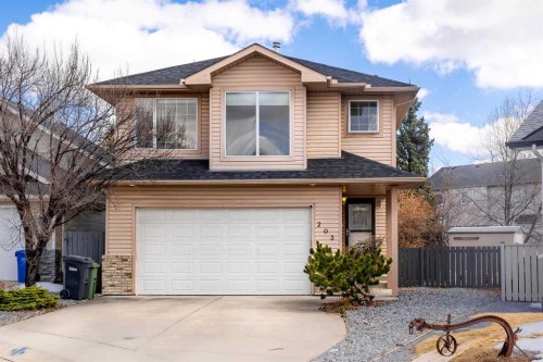 203 Cambridge Bay, Strathmore, AB - Outdoor