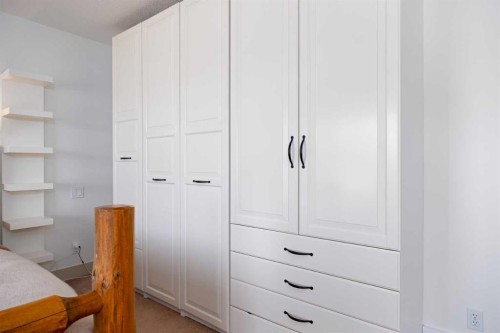 203 Cambridge Bay, Strathmore, AB - Indoor