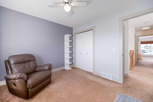 203 Cambridge Bay, Strathmore, AB - Indoor