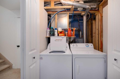 203 Cambridge Bay, Strathmore, AB - Indoor Photo Showing Laundry Room