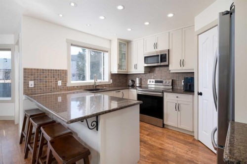 203 Cambridge Bay, Strathmore, AB - Indoor Photo Showing Kitchen With Upgraded Kitchen