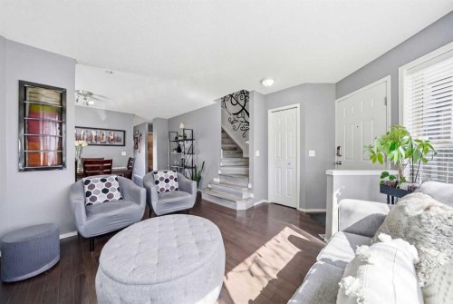 28 Martin Crossing Rise Ne, Calgary, AB - Indoor Photo Showing Living Room