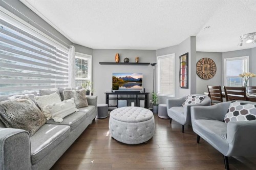 28 Martin Crossing Rise Ne, Calgary, AB - Indoor Photo Showing Living Room