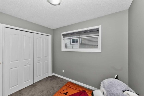 6910 26 Avenue Ne, Calgary, AB - Indoor