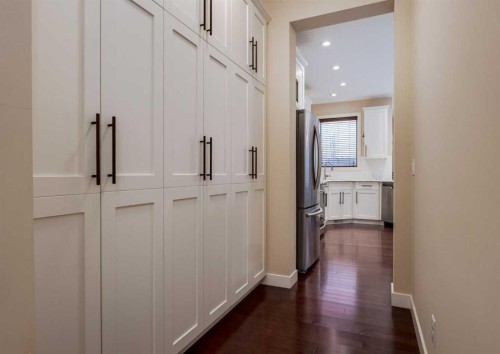 70 Nolancliff Crescent Nw, Calgary, AB - Indoor Photo Showing Other Room