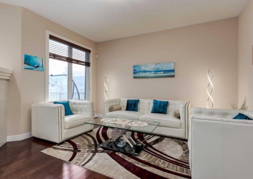 70 Nolancliff Crescent Nw, Calgary, AB - Indoor Photo Showing Living Room