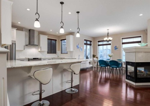 70 Nolancliff Crescent Nw, Calgary, AB - Indoor Photo Showing Kitchen With Upgraded Kitchen