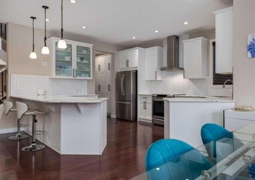 70 Nolancliff Crescent Nw, Calgary, AB - Indoor Photo Showing Kitchen With Stainless Steel Kitchen With Upgraded Kitchen