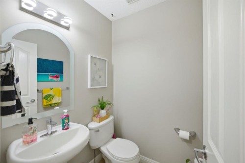 87 Kincora Drive Nw, Calgary, AB - Indoor Photo Showing Bathroom