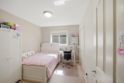 87 Kincora Drive Nw, Calgary, AB - Indoor Photo Showing Bedroom