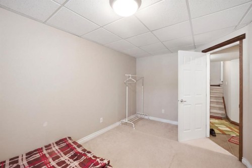 87 Kincora Drive Nw, Calgary, AB - Indoor Photo Showing Other Room
