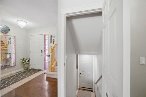 87 Kincora Drive Nw, Calgary, AB - Indoor Photo Showing Other Room