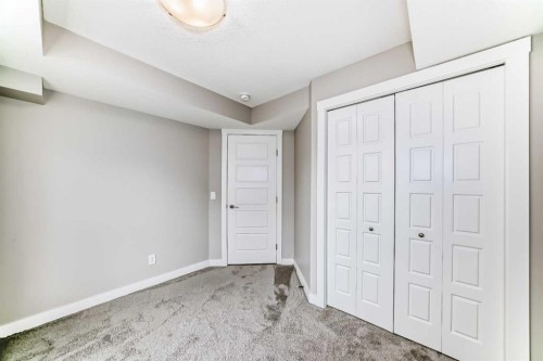647 Cranbrook Walk Se, Calgary, AB - Indoor Photo Showing Other Room