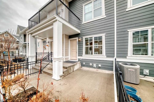 647 Cranbrook Walk Se, Calgary, AB - Outdoor