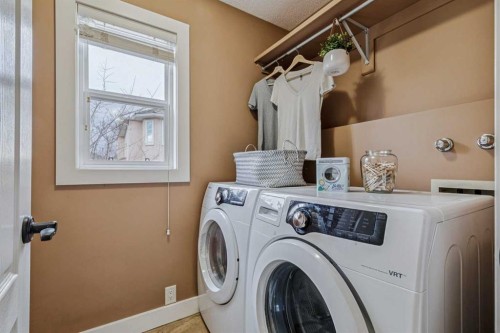 286 Mountain Park Drive Se, Calgary, AB - Indoor Photo Showing Laundry Room