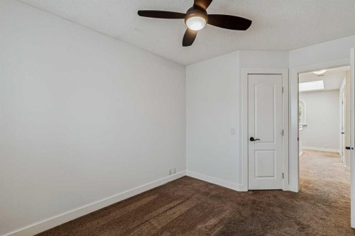 286 Mountain Park Drive Se, Calgary, AB - Indoor Photo Showing Other Room