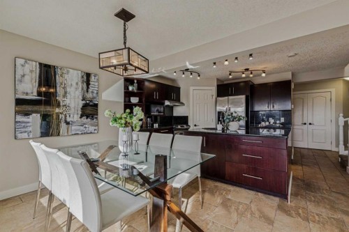 286 Mountain Park Drive Se, Calgary, AB - Indoor Photo Showing Dining Room