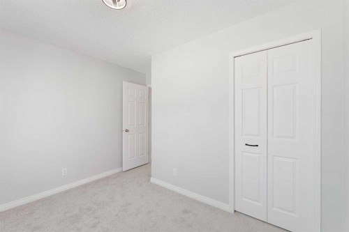 6808 Rundlehorn Drive Ne, Calgary, AB - Indoor Photo Showing Other Room