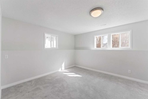 6808 Rundlehorn Drive Ne, Calgary, AB - Indoor Photo Showing Other Room
