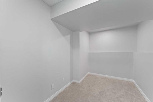 6808 Rundlehorn Drive Ne, Calgary, AB - Indoor Photo Showing Other Room