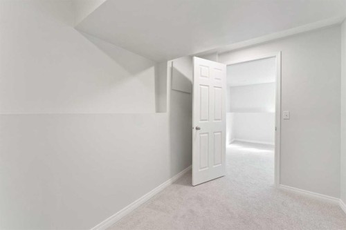 6808 Rundlehorn Drive Ne, Calgary, AB - Indoor Photo Showing Other Room