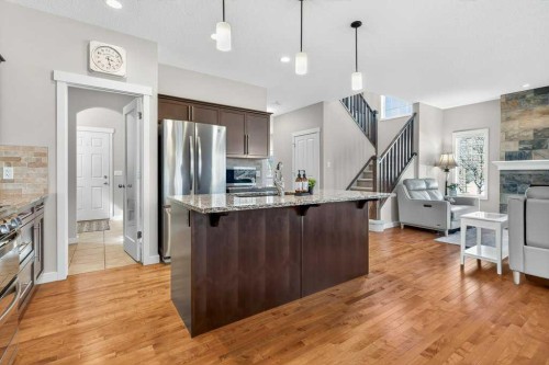 200 Kingston Way Se, Airdrie, AB - Indoor Photo Showing Kitchen With Upgraded Kitchen