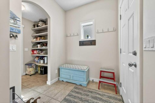200 Kingston Way Se, Airdrie, AB - Indoor Photo Showing Other Room