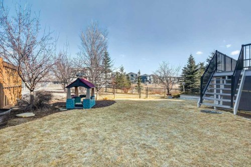 200 Kingston Way Se, Airdrie, AB - Outdoor