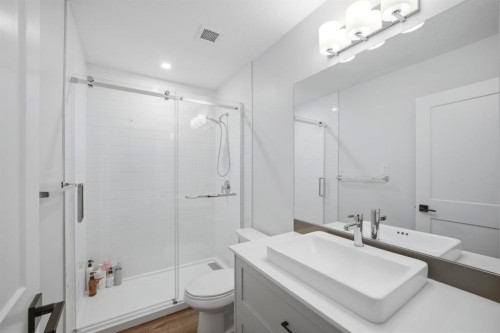 315-10 Sage Hill Walk Nw, Calgary, AB - Indoor Photo Showing Bathroom