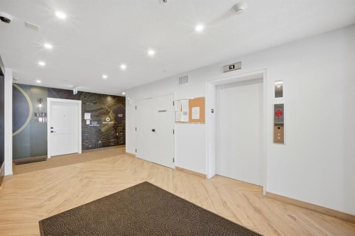 315-10 Sage Hill Walk Nw, Calgary, AB - Indoor Photo Showing Other Room