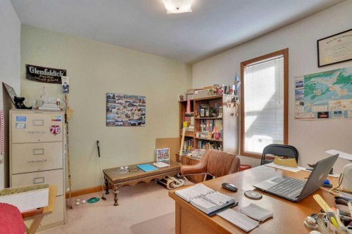 231 11A Street Ne, Calgary, AB - Indoor