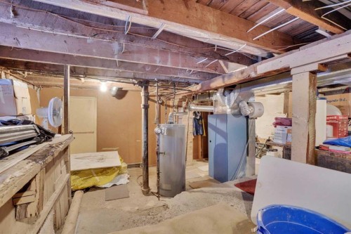 231 11A Street Ne, Calgary, AB - Indoor Photo Showing Basement