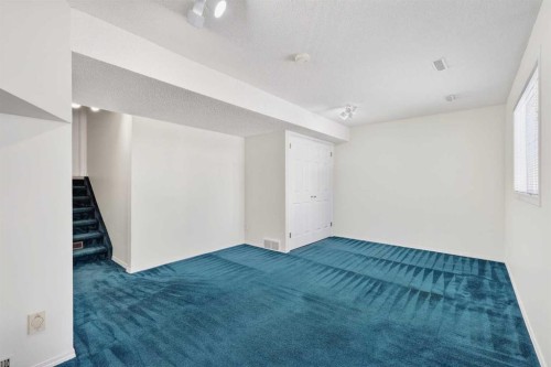 404 Hawkstone Manor Nw, Calgary, AB - Indoor Photo Showing Other Room