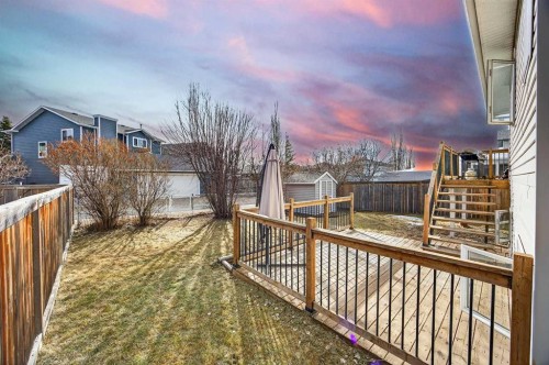 1503 Thorburn Drive Se, Airdrie, AB - Outdoor With Deck Patio Veranda With Exterior