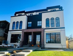 916 35A Street NW Calgary, AB T2N 3A4