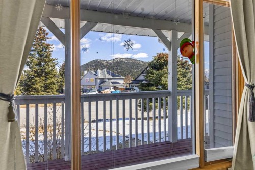 118 Glacier Drive, Banff, AB -  Photo Showing Other Room