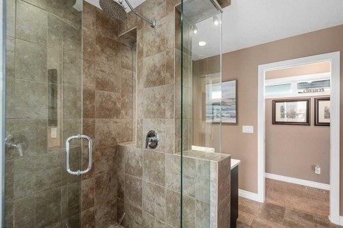323 Nolan Hill Boulevard Nw, Calgary, AB - Indoor Photo Showing Bathroom