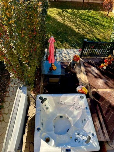 323 Nolan Hill Boulevard Nw, Calgary, AB - Outdoor