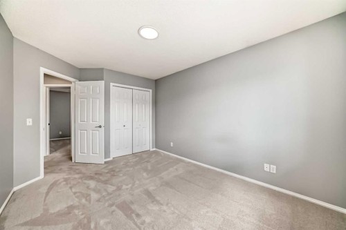 46 Saddlecrest Gardens Ne, Calgary, AB - Indoor Photo Showing Other Room