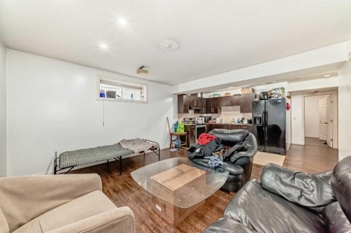 46 Saddlecrest Gardens Ne, Calgary, AB - Indoor