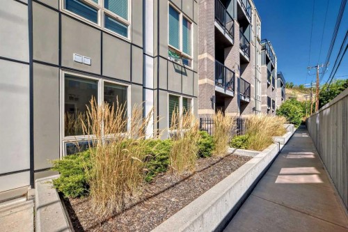 109-823 5 Avenue Nw, Calgary, AB - Outdoor