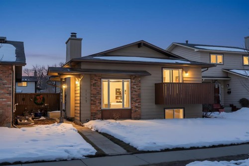1003 Berkley Drive Nw, Calgary, AB - Outdoor